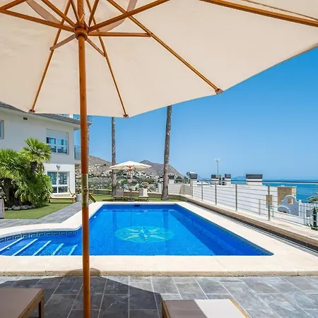 Pirita Oceanfront & Terrace شقة